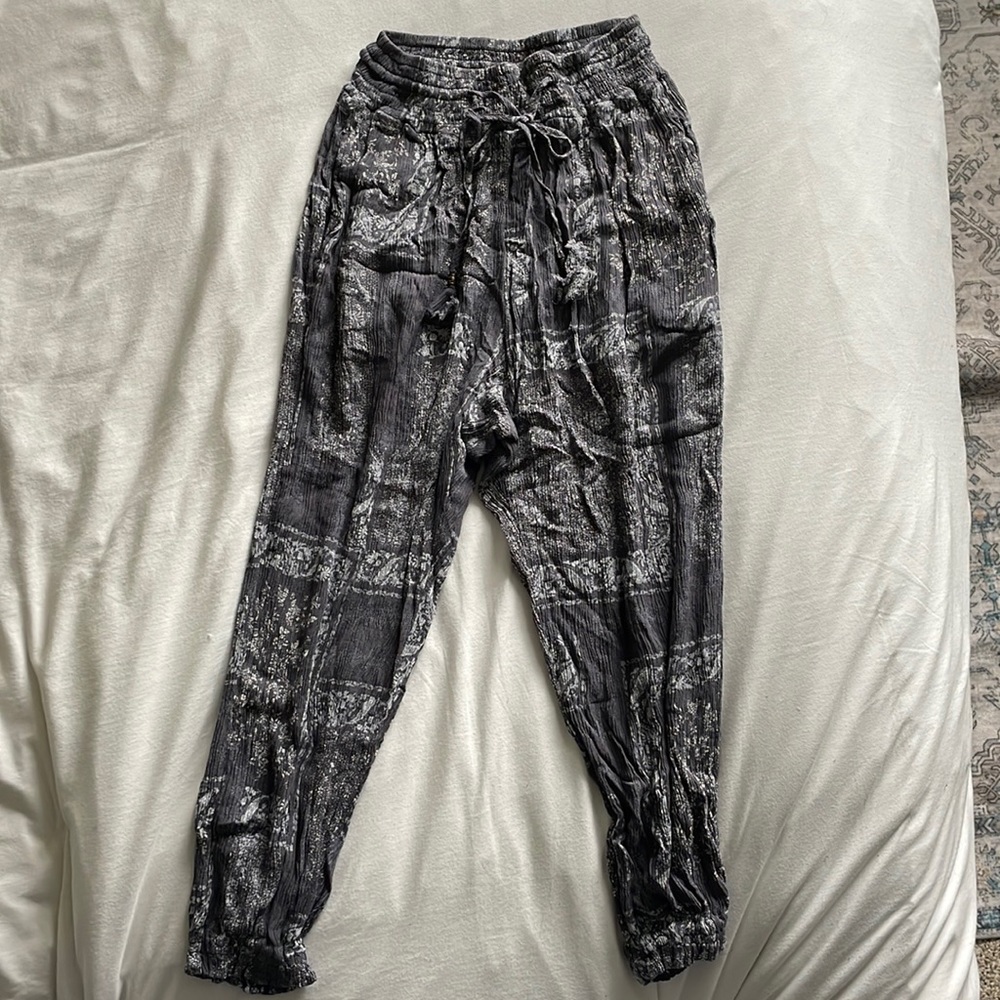 Gray/blue drawstring pants